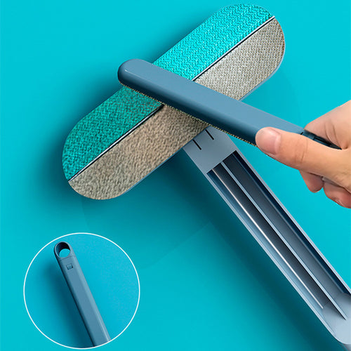 Both faces of the head: the flannel brush surface and the silicone squeegee edge on the reverse.
